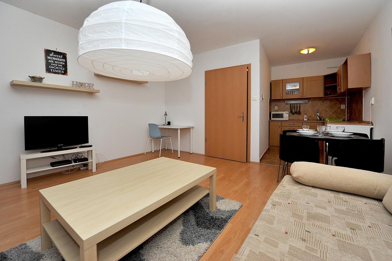 Ihome Apartment 3.0 Печ Екстериор снимка