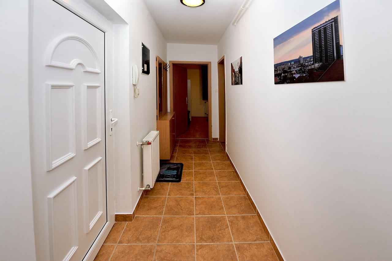Ihome Apartment 3.0 Печ Екстериор снимка