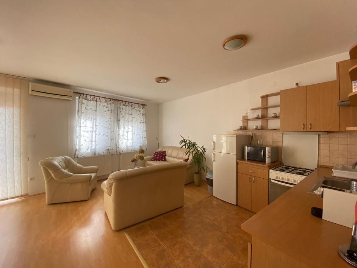 Ihome Apartment 3.0 Печ Екстериор снимка